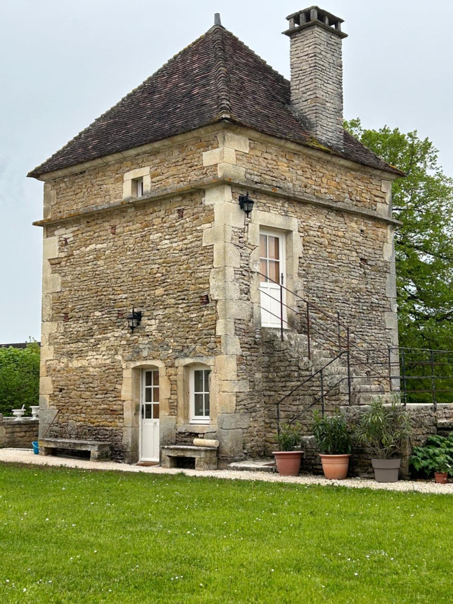 La Buffonnerie Bed & Breakfast Moutiers-Saint-Jean Luaran gambar